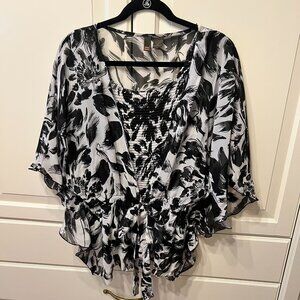 SERENADE NEW YORK 2 pc. Black & White Floral Sheer Top & Matching Cami (Size XL)